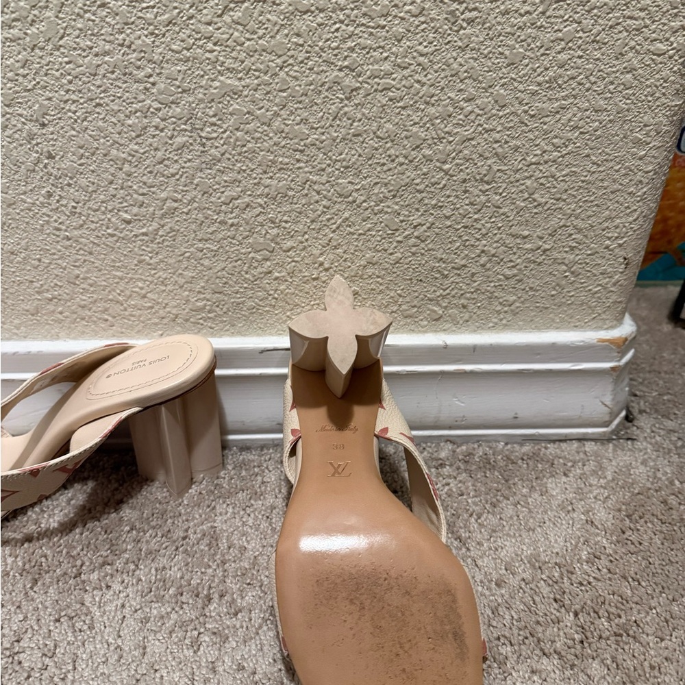 Louis Vuitton Cream and Light Brown Monogram Two-Band Heel Mule - Picture 7 of 11